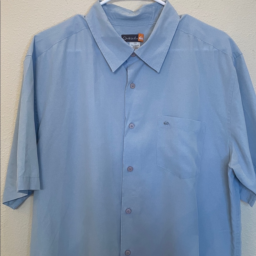 Quiksilver Collared Short Sleeve Button Down Shirt Size Large - Picture 2 of 6